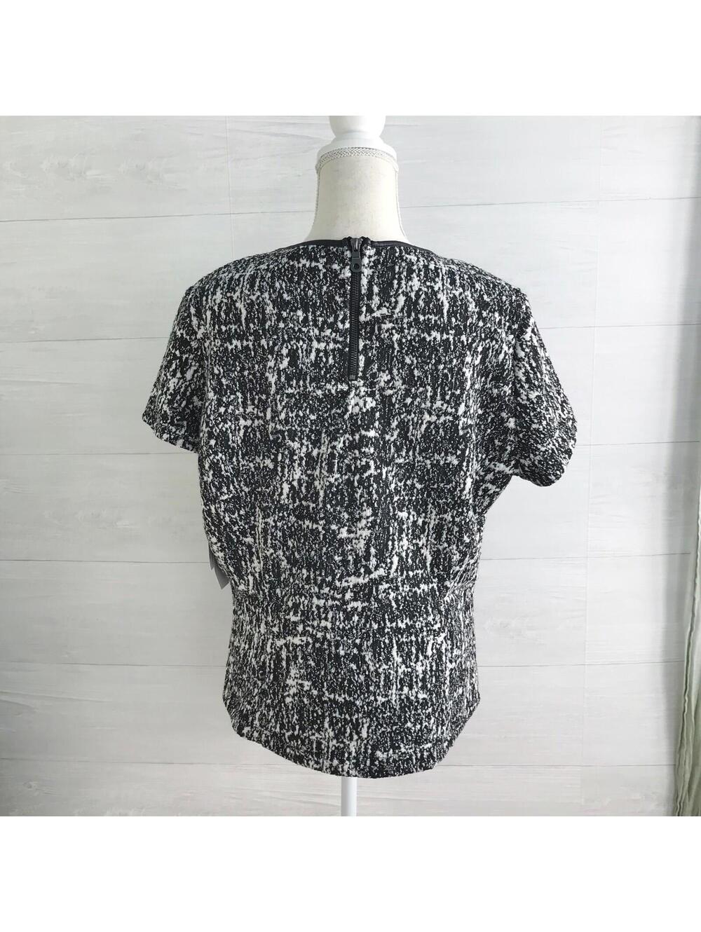 NWT Liz Claiborne: Black & White Impressionist Dream short sleeve peplum top XL - Picture 3 of 5